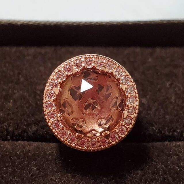 【新品】PANDORA スパークリングパヴェクラウンO クロス&ポーチ付き