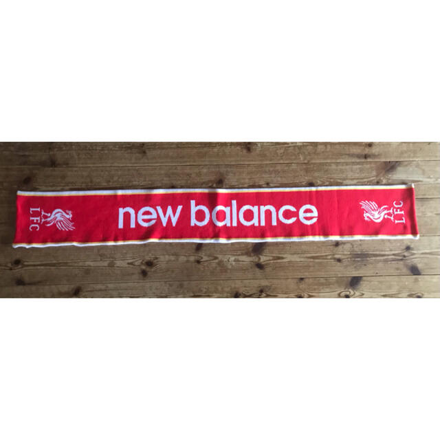 New Balance(ニューバランス)のリバプールFC マフラー　ニューバランス製 スポーツ/アウトドアのサッカー/フットサル(応援グッズ)の商品写真