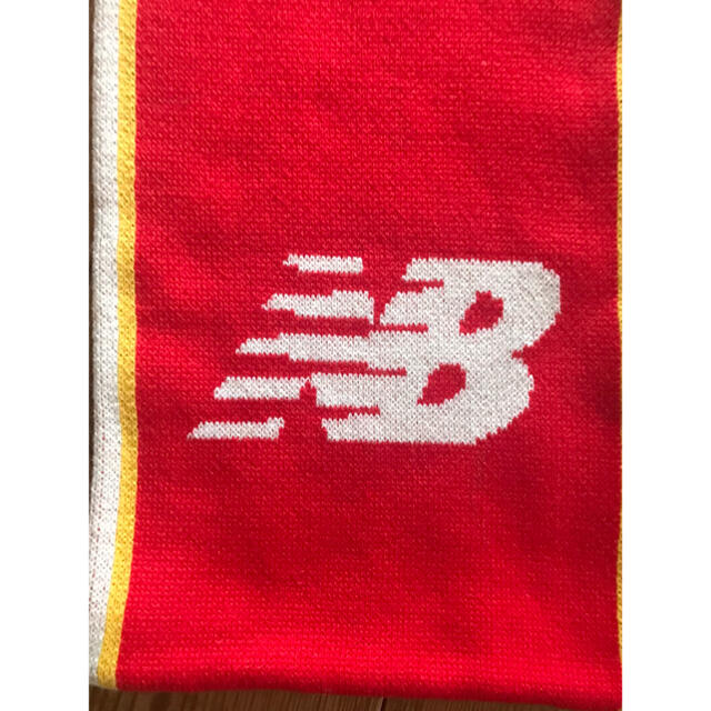 New Balance(ニューバランス)のリバプールFC マフラー　ニューバランス製 スポーツ/アウトドアのサッカー/フットサル(応援グッズ)の商品写真