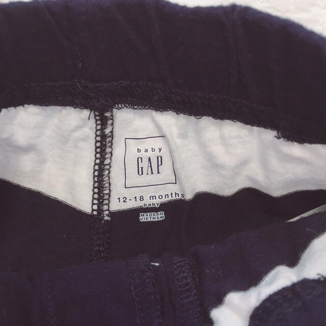 babyGAP(ベビーギャップ)のベビーギャップ✯ボーダー 半パン 80サイズ キッズ/ベビー/マタニティのベビー服(~85cm)(パンツ)の商品写真