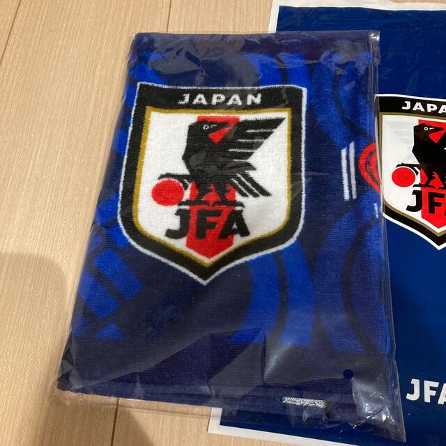 日本代表　サッカー　観戦タオル スポーツ/アウトドアのサッカー/フットサル(応援グッズ)の商品写真