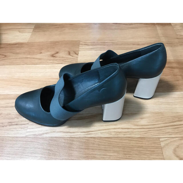 CAMPER(カンペール)の【 takiko様専用】CAMPER Kara パンプス 靴 太めヒール 黒  レディースの靴/シューズ(ハイヒール/パンプス)の商品写真