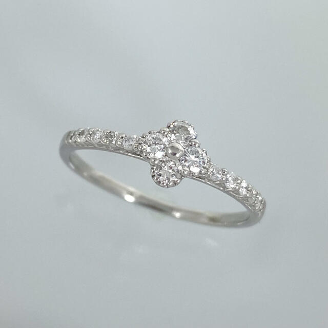 PT900 天然 ダイヤモンド 0.30ct ダイヤ 花 モチーフ リング レディースのアクセサリー(リング(指輪))の商品写真