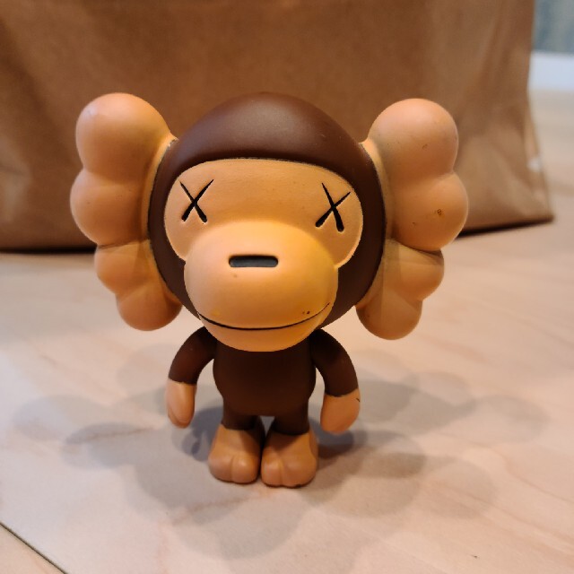 (最終値下げ)APE KAWS フィギュア　ｴｲﾌﾟ　カウズ