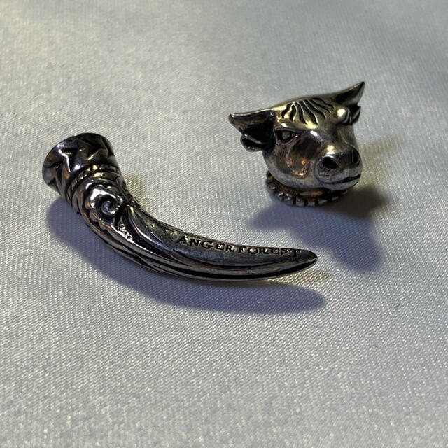 GUCCI - GUCCI ☆アンガーフォレスト マグネット ピアス GUCCI - GUCCI ☆アンガーフォレスト マグネット ピアス