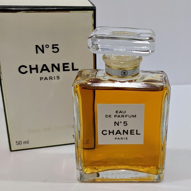 CHANEL(シャネル)のシャネル　CHANEL　香水　No.5  50ml　アンディ ウォーホル　 コスメ/美容の香水(香水(女性用))の商品写真