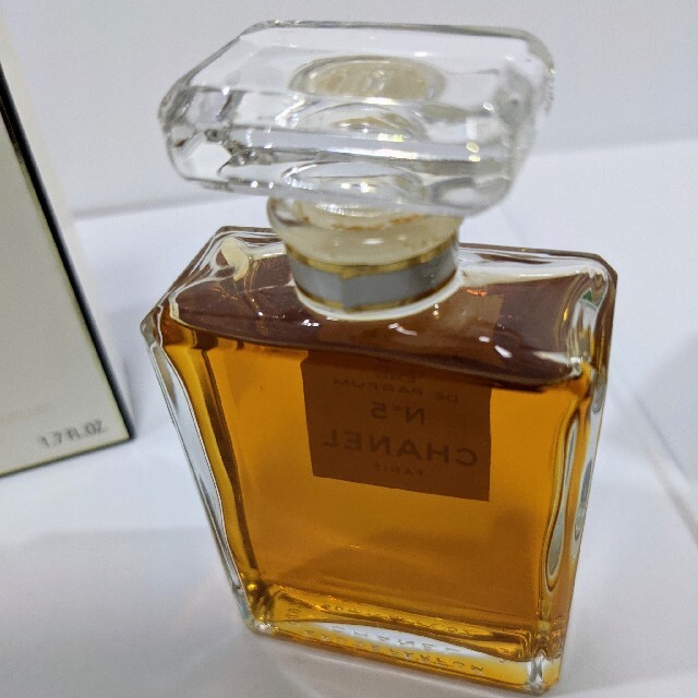 CHANEL(シャネル)のシャネル　CHANEL　香水　No.5  50ml　アンディ ウォーホル　 コスメ/美容の香水(香水(女性用))の商品写真