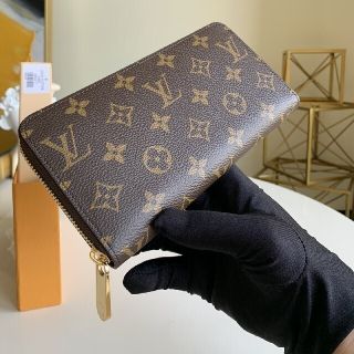 LOUIS VUITTON - お値下げ！！ルイヴィトン ダミエ 長財布 チェーン 正規品の通販｜ラクマ