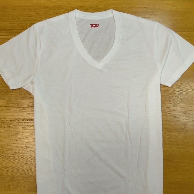 Levi's(リーバイス)のLevi's 半袖 Tシャツ Vネック スポーツウェア 部屋着 Mサイズ メンズのトップス(Tシャツ/カットソー(半袖/袖なし))の商品写真