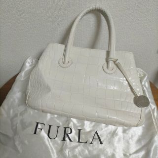 フルラ(Furla)のFURLA ハンドバッグ 白(ハンドバッグ)