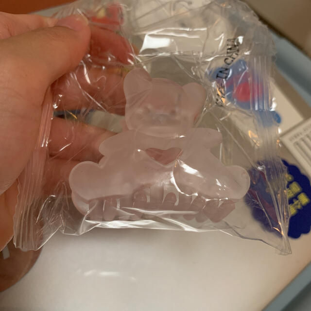 gelato pique(ジェラートピケ)の新品未使用✳︎韓国✳︎雑貨✳︎くまさん✳︎ヘアクリップ✳︎マットクリアピンク レディースのヘアアクセサリー(バレッタ/ヘアクリップ)の商品写真