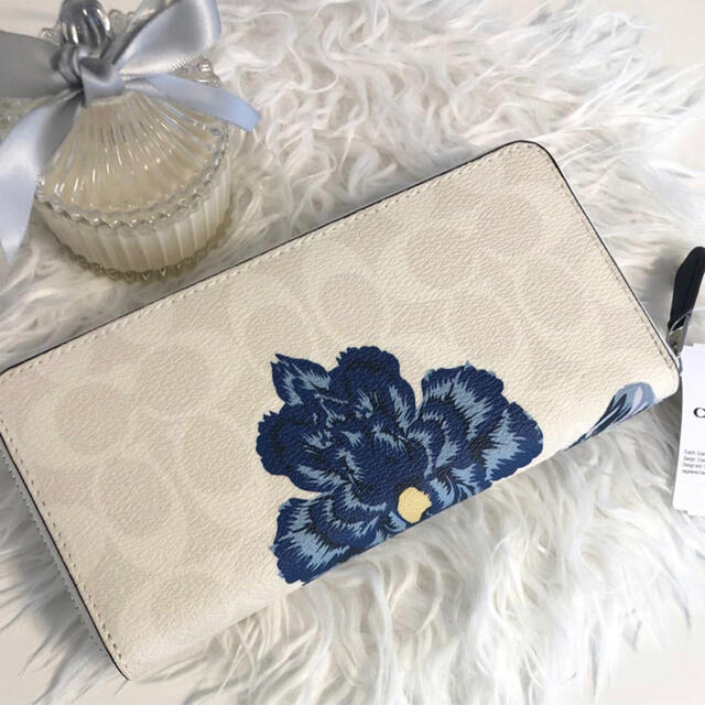 COACH - コーチ 長財布 ホワイト ブルー フラワー 花柄 COACH coachの