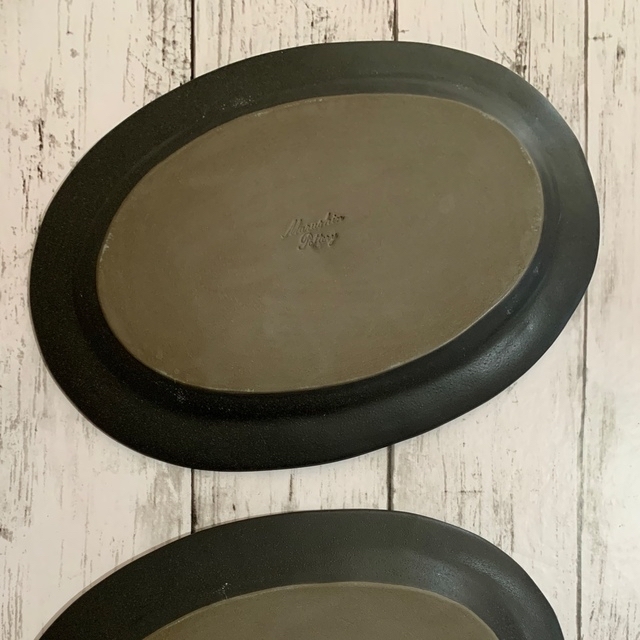 リムオーバル皿マット黒&ゴールド大皿2枚 美濃焼オシャレ陶器 メイン皿デザート皿 6