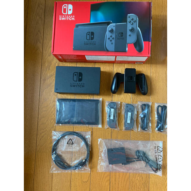 Nintendo Switch(ニンテンドースイッチ)のNintendo Switch Joy-Con(L)/(R) グレー　極上中古 エンタメ/ホビーのゲームソフト/ゲーム機本体(家庭用ゲーム機本体)の商品写真