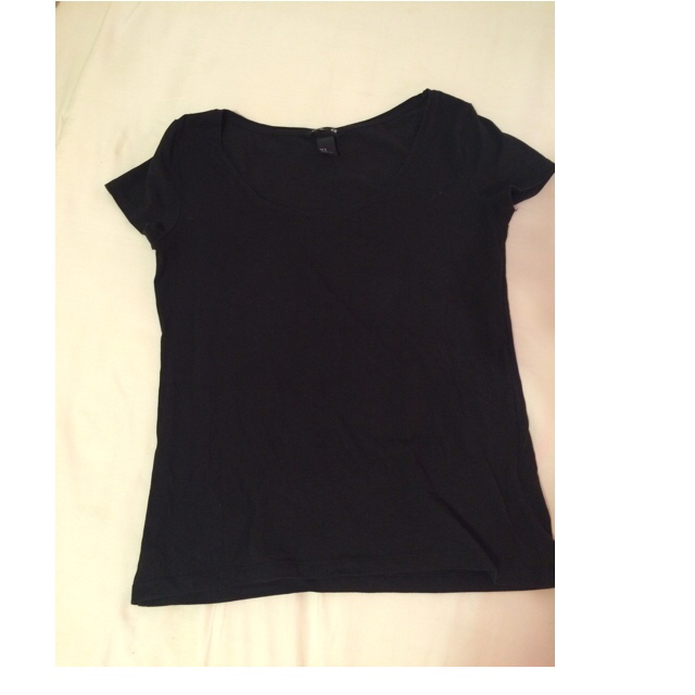 H&M(エイチアンドエム)のH&M 黒＆白 ベーシックT レディースのトップス(Tシャツ(半袖/袖なし))の商品写真