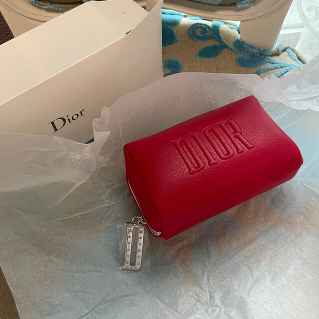 Christian Dior(クリスチャンディオール)の【新品未使用】Dior ディオール ノベルティ ポーチ 赤 レディースのファッション小物(ポーチ)の商品写真