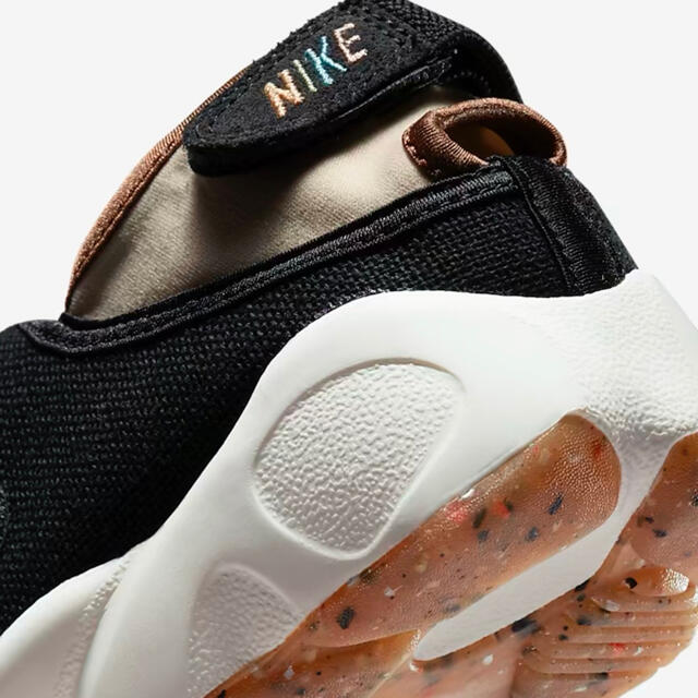 NIKE(ナイキ)のNIKE WMNS AIR RIFT ナイキ エアリフト オフノワール 26cm レディースの靴/シューズ(サンダル)の商品写真