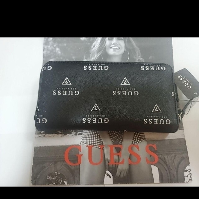 【大人気】GUESS ゲス 長財布 文字柄♡