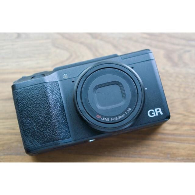 RICOH(リコー)のRICOH GR2 スマホ/家電/カメラのカメラ(コンパクトデジタルカメラ)の商品写真