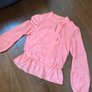 ボディドレッシングデラックス(BODY DRESSING Deluxe)の新品　ボディドレッシング　サーモンピンク　ブラウス　(シャツ/ブラウス(長袖/七分))