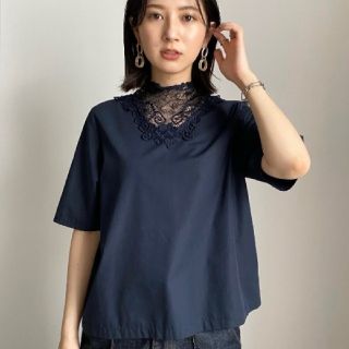 アメリヴィンテージ(Ameri VINTAGE)のMEDI LACE NECK BLOUSE アメリヴィンテージ(シャツ/ブラウス(半袖/袖なし))