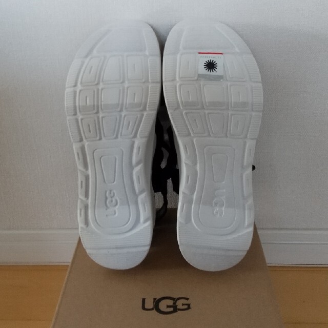 UGG(アグ)のUGG  アグ  LA Shores レディースの靴/シューズ(サンダル)の商品写真