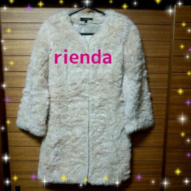 rienda(リエンダ)のriendaフェイクファーコート レディースのジャケット/アウター(毛皮/ファーコート)の商品写真