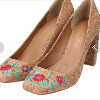 アリシアスタン(ALEXIA STAM)のFloral Embroidered Pumps/フラワー刺繍パンプス(ハイヒール/パンプス)