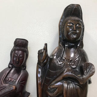 半額　　観音菩薩像  仏教美術   木彫り    ３１cm美術品/アンティーク