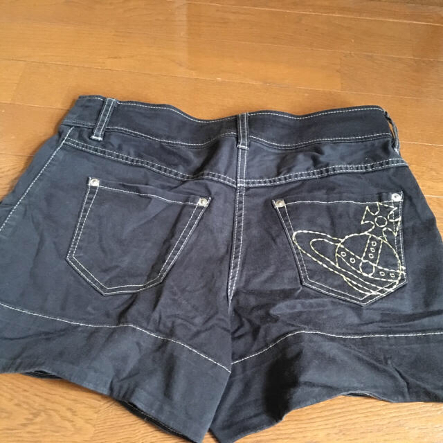 Vivienne Westwood(ヴィヴィアンウエストウッド)のVivienneWestwood RED LABEL ショートパンツ レディースのパンツ(ショートパンツ)の商品写真