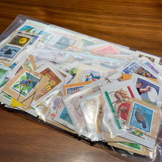 使用済 切手 いろいろ　500枚 エンタメ/ホビーのコレクション(使用済み切手/官製はがき)の商品写真