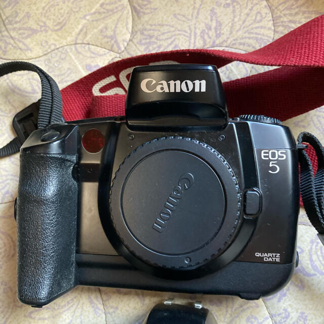 Canon(キヤノン)のフイルムカメラ　キャノン　EOS 700QD  kiss  EOS5３台 スマホ/家電/カメラのカメラ(フィルムカメラ)の商品写真