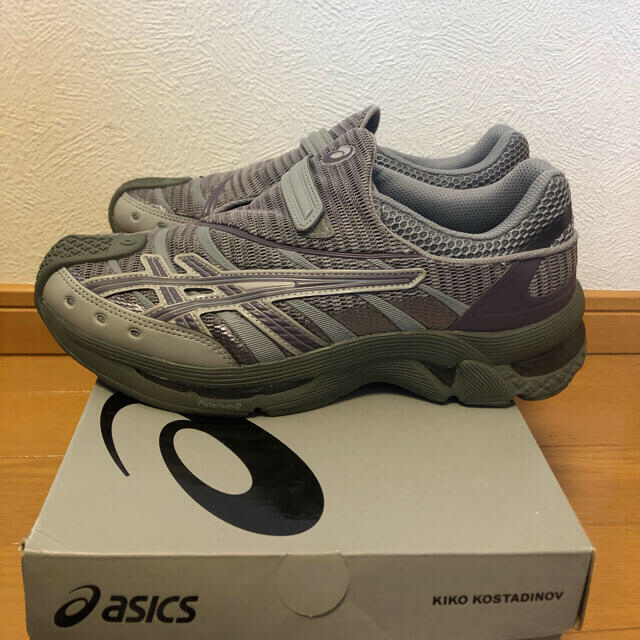 MACKINTOSH(マッキントッシュ)のkiko kostadinov asics GEL-KIRIL 2 gray  メンズの靴/シューズ(スニーカー)の商品写真