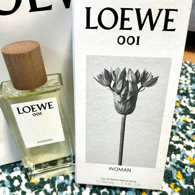 LOEWE(ロエベ)のロエベ 001 WOMAN 100ml コスメ/美容のコスメ/美容 その他(その他)の商品写真