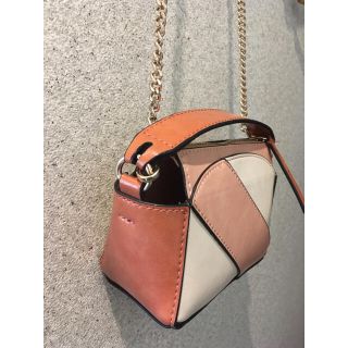 ザラ(ZARA)のZARA ザラ　ショルダー　ミニショルダー　美品(ショルダーバッグ)