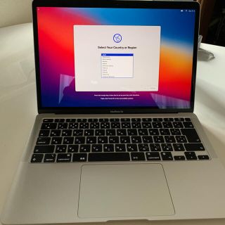 マック(Mac (Apple))のMacBook Air M1 13インチ, 8GB, 256GB シルバー(ノートPC)