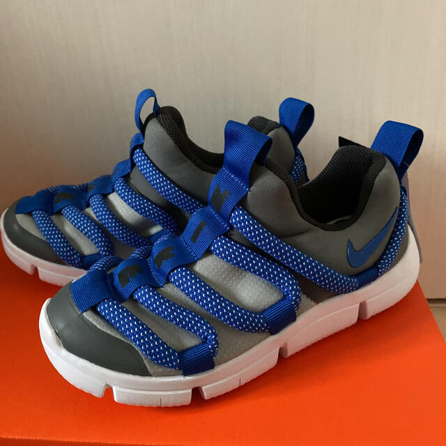 新品！NIKE ノービス　20センチ