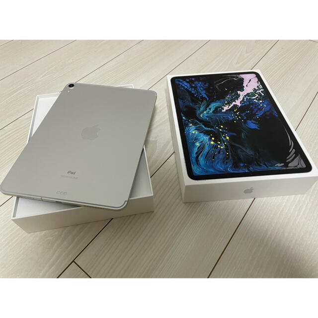 日本 価格 【美品】iPad Pro(11インチ)セルラーモデル 第一世代 64GB