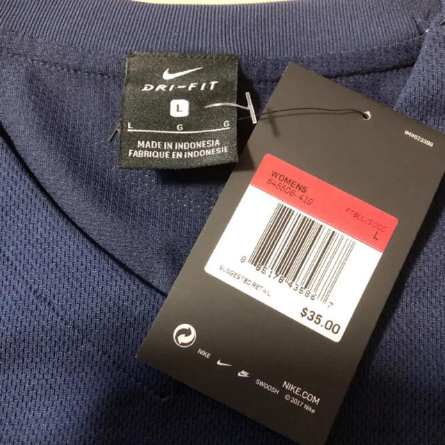 NIKE(ナイキ)のNIKE ナイキ Tシャツ　サイズL レディースのトップス(Tシャツ(半袖/袖なし))の商品写真