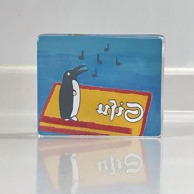 iittala(イッタラ)の【希少品】iittala ヘルヤ ガラスカード "Sisu Penguin" インテリア/住まい/日用品のインテリア小物(置物)の商品写真