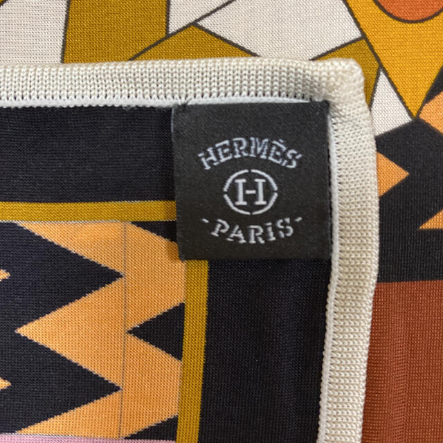 Hermes(エルメス)のエルメス　スカーフ　シルクジャージー　スムーズ・カレ90 カルナック神殿の馬 レディースのファッション小物(バンダナ/スカーフ)の商品写真