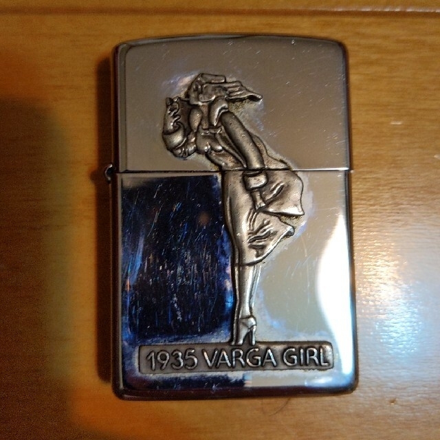 ZIPPO 1935 VARGA GIRL