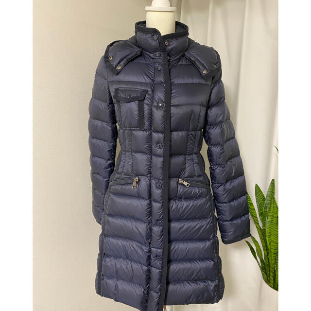 MONCLER レディース　ダウン