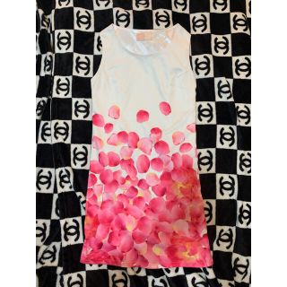 レディー 花びら ひざ丈ワンピース レディース の通販 38点 Radyのレディースを買うならラクマ レディー 花びら ひざ丈ワンピース レディース の通販 38点 Radyのレディースを買うならラクマ