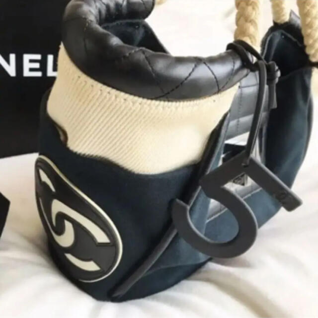 CHANEL(シャネル)の正規品　レア　シャネル　チョコバー　2.55 NO5 トートバッグ　ハンドバッグ レディースのバッグ(ハンドバッグ)の商品写真