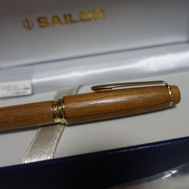 Sailor(セーラー)の☆廃盤品 新品未使用 セーラー 世界の銘木シリーズ オールドチーク 万年筆 F☆ インテリア/住まい/日用品の文房具(ペン/マーカー)の商品写真