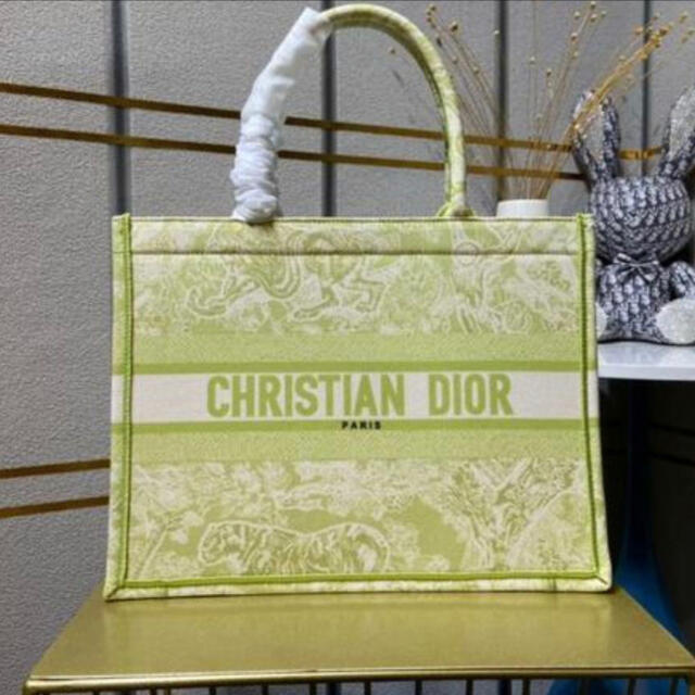 ディオール　トート　ノベルティー　dior レディースのバッグ(トートバッグ)の商品写真