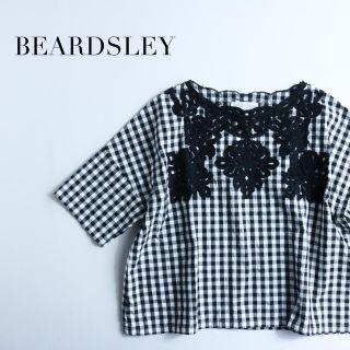 ビアズリー(BEARDSLEY)のBEARDSLEY✨ビアズリー リネン混 ギンガムチェック 襟ぐり刺繍 ブラウス(シャツ/ブラウス(半袖/袖なし))