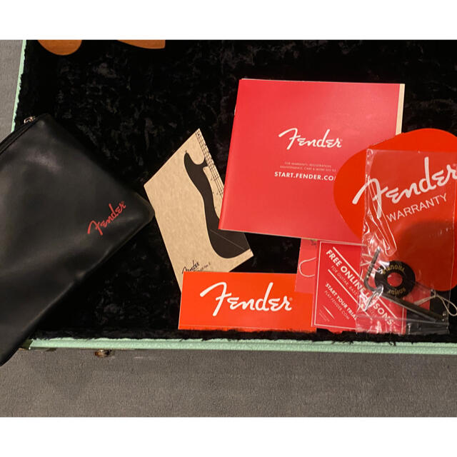 Fender(フェンダー)のFender Troublemaker Telecaster Deluxe 楽器のギター(エレキギター)の商品写真