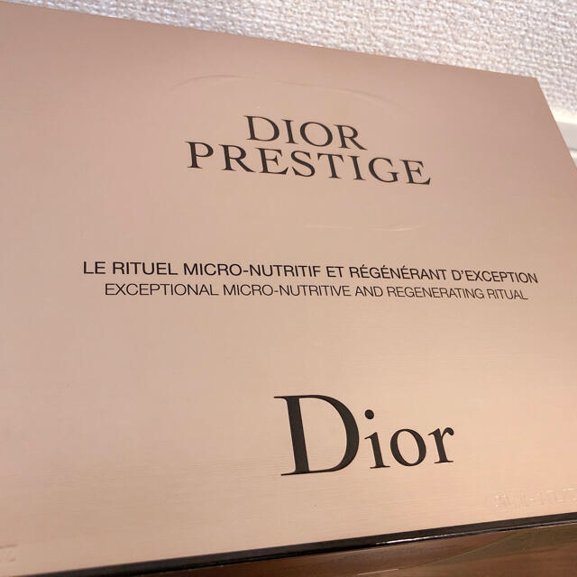 Christian Dior(クリスチャンディオール)のお値下げ☆限定品✨ディオール✨ユイルドローズ　コフレ コスメ/美容のスキンケア/基礎化粧品(美容液)の商品写真